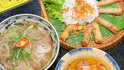 나트랑 미슐랭 맛집 안토이 체인점인데 정말 맛있을까?