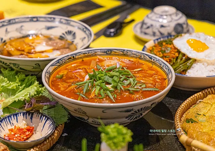 나트랑 미슐랭 맛집 안토이 체인점인데 정말 맛있을까?