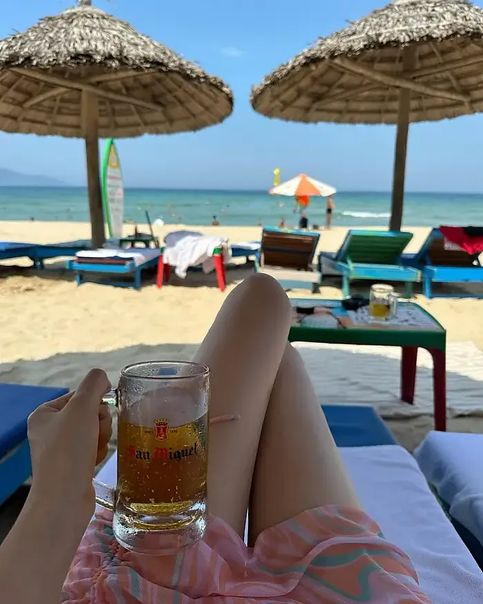 피자랑 맥주 잔뜩먹고 뛰어들었던 바다는 평생 못잊을거야 instagram for eunhea_2