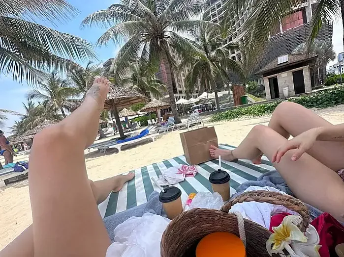 내 근처 해변에 누워있는 것을 상상해봐 instagram for ainarazhassan