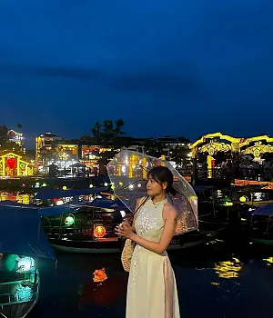 호이안의 마법같은 밤: 시간이 멈춘 듯한 순간