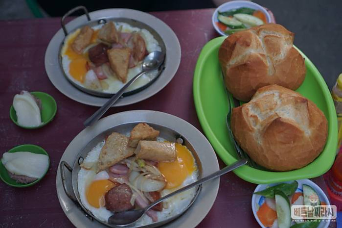 호치민 반미차오 맛집 “Bánh Mì Hòa Mã”