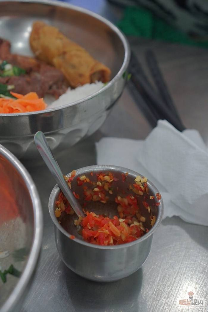 호치민 분팃느엉 맛집 “Bún thịt nướng Kiều Bảo”