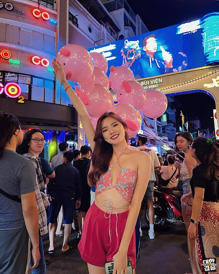 Walking Street Phố Bùi Viện 작은 별들이 그 안에 살고, 인생은 밝게 빛난다 호치민정보
