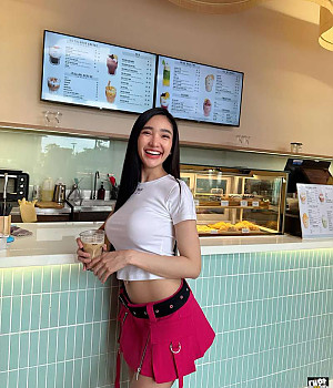 HoChiMinh-City 9월 14일 아침에 둘다 커피...... 그리고 저녁에 와인 한 잔 인스타 존예