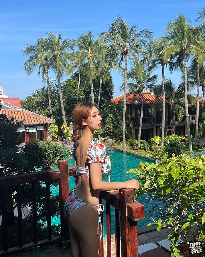 Lotus Village Resort - Mui Ne 10월 18일 사진용 비키니