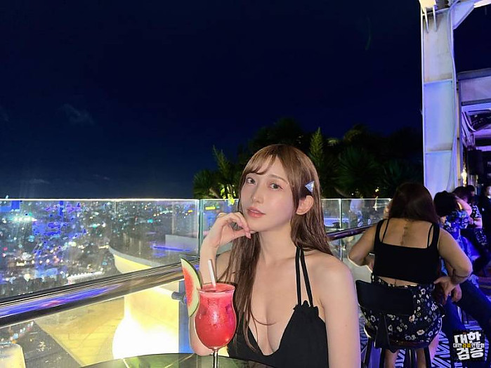 Lavela Saigon Hotel 10월 4일 오늘 호수에서 브이화보 찍었다.