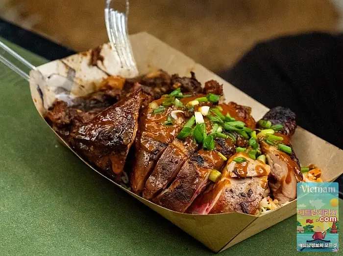 냉동 패티에서 BBQ의 행복까지 팬데믹 아이디어가 호치민시에서 가장 인기 있는 캐리비안 팝업이 된 방법