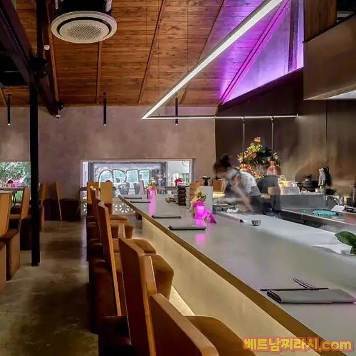 The Monkey Gallery Dining