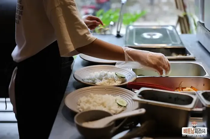 베트남 달랏 현지인 추천 식당 깔끔했던 껌땀 맛집 