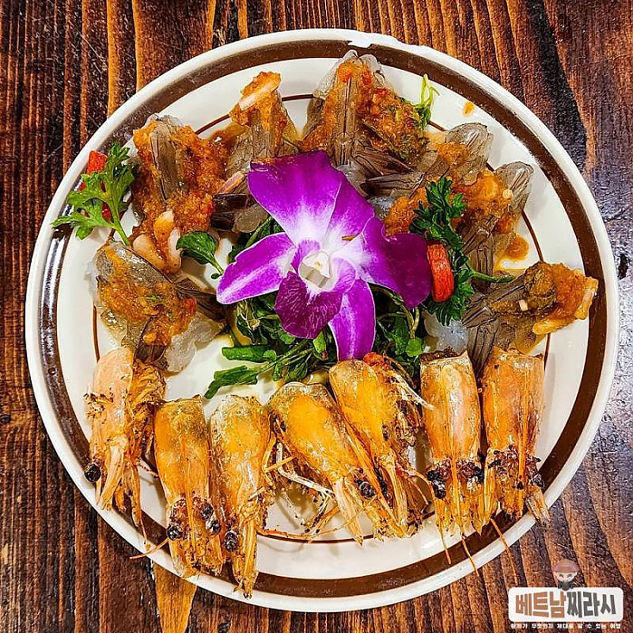 호치민 해산물 맛집 옥 바록록 Bà Cô Lốc Cốc