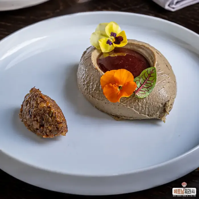 오크라 푸드바 Quince Eatery