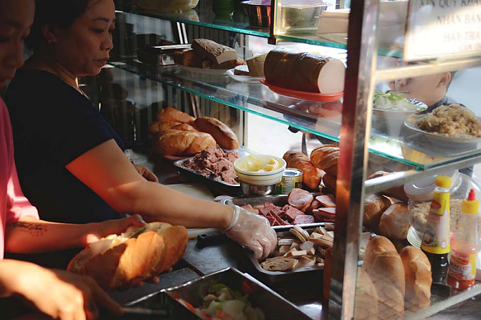 반세기가 넘는 역사를 지닌 호아마빵(Hoa Ma pan bread)은 사이공 사람들과 해외 베트남인들을 매료시킵니다.