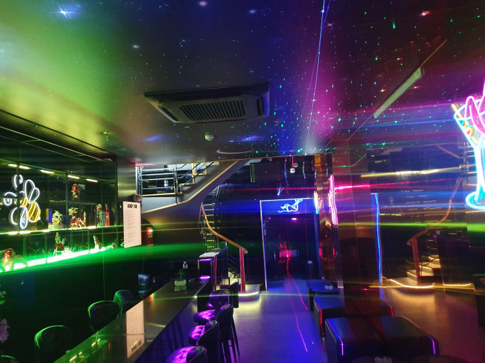 호치민 꿀바[BAR] 1군