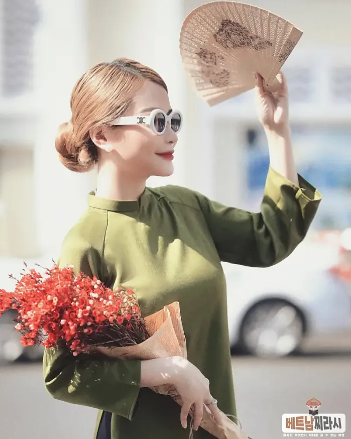 Chợ Bến Thành, Saigon 1월 1일 Bye 2023 and Hello 2024