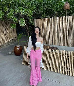 Fusion Resort Cam Ranh 5월 11일 내 핑크 레이스 바지 시선 집중