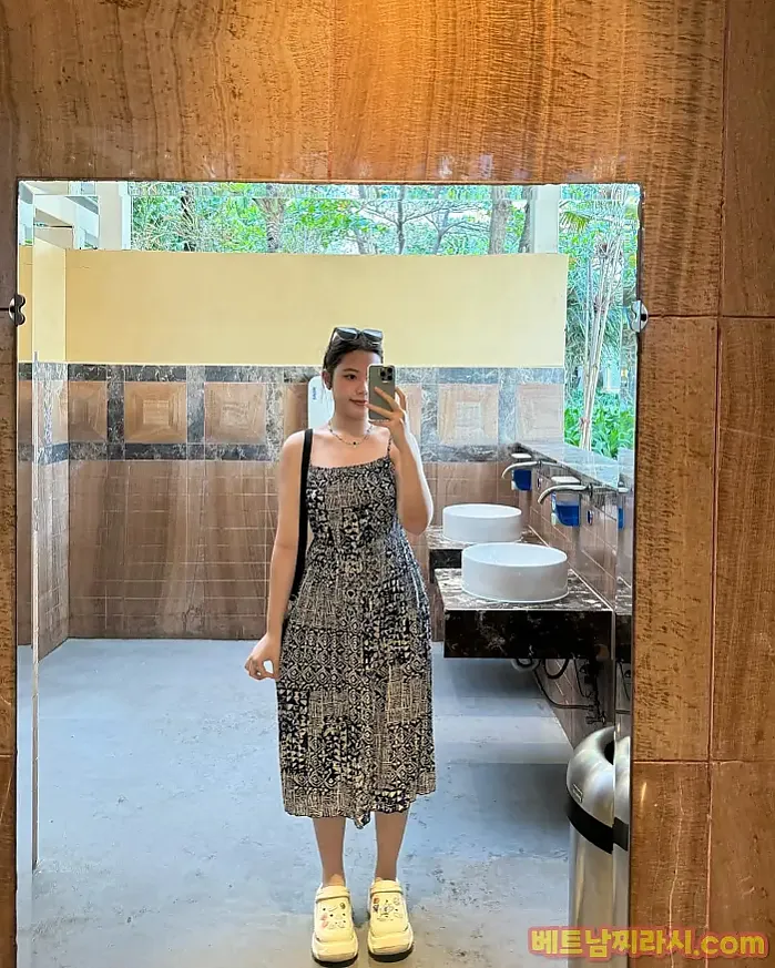 The Grand Ho Tram 2월 20일 수영복이 너무 아름다운것 같아