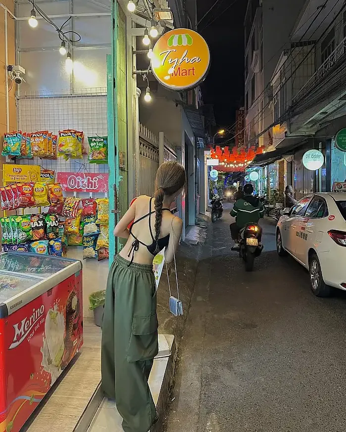 해외에서 화끈하게 백리스 입어버리기 instagram for mingddo_h