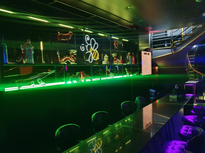 호치민 꿀바[BAR] 1군