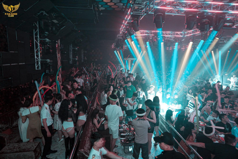나트랑 파라다이스 클럽 (Paradise Club)