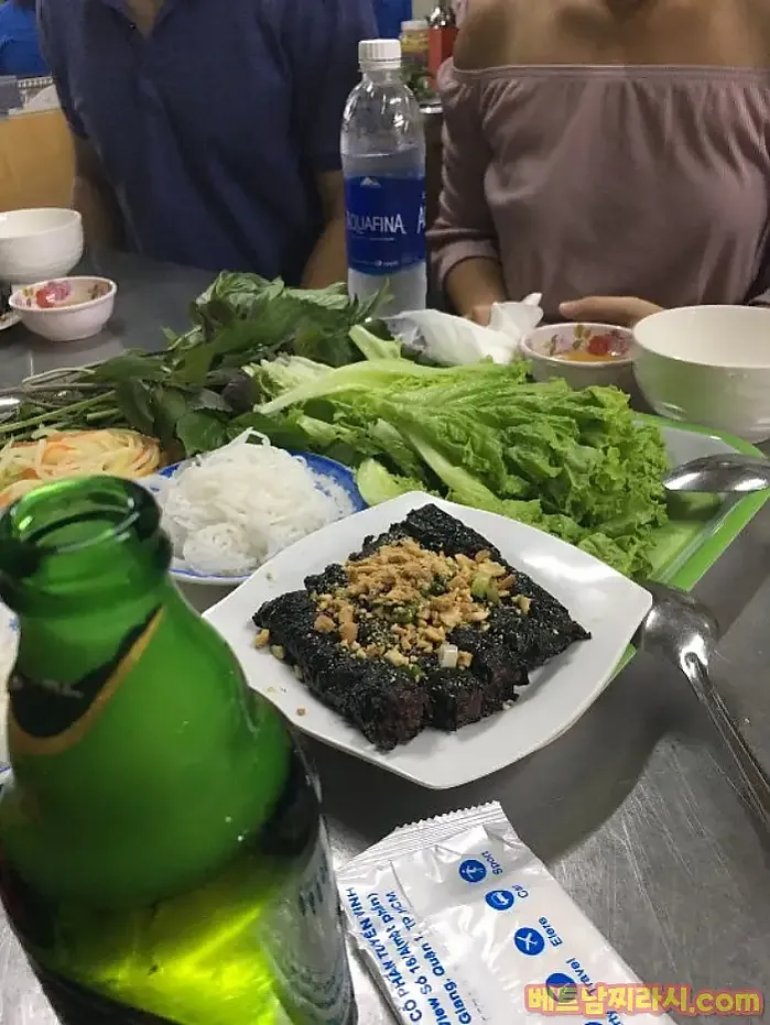 Quán Ăn Cô Liêng