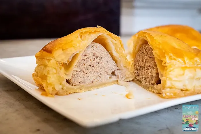 1930년부터 사이공의 식당이었던 색다른 파테 쇼(Pâté Chaud)