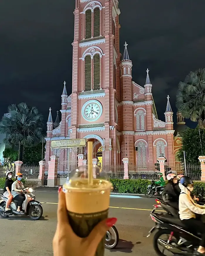 호치민 로케이션 촬영스팟 핑크성당 @model_sera