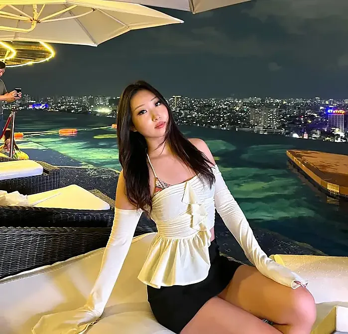 La Vela Saigon Hotel @jaeuuni