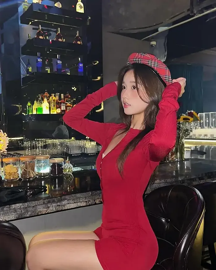 Vietnamese girl is the rising star in Asia ! @malaysianightlife2