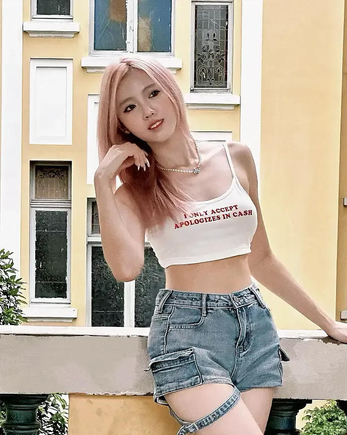 티셔츠 문구가 내마음 @hxing_lee