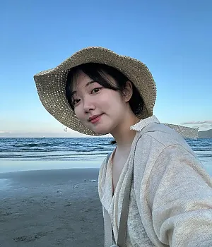 미케비치 입후다 @eungyu.s