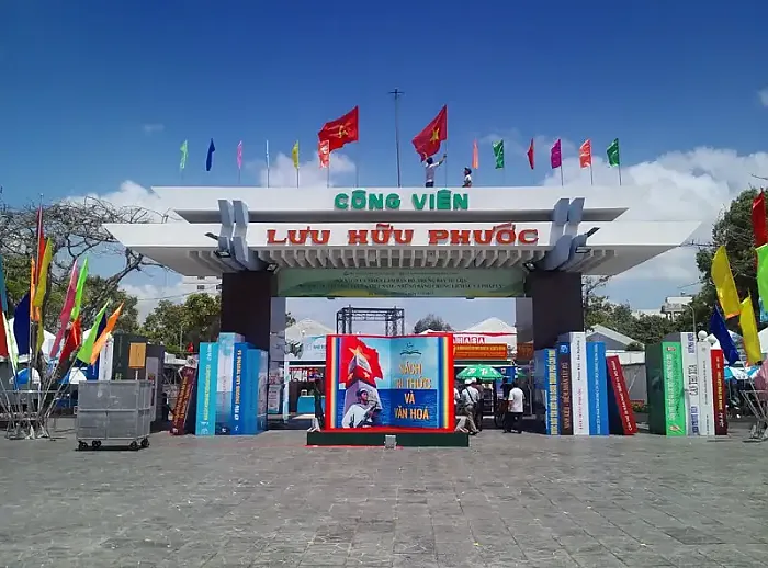 루 후 푸옥 공원: 칸토 중심부의 오아시스