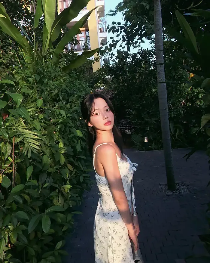 망고스틴+수영+마사지=천국 @glistening.ripple__ 인스타