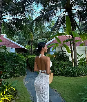 베트남 나트랑의 뒤태미인 등장 @juuuuuuvely 인스타