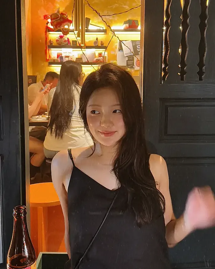 버거 먹어러 가서 셀카 @ykxooo 인스타