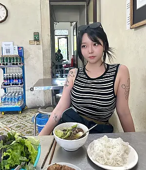 하노이 먹방 유투버 꿈나무  @soobongzzi 인스타