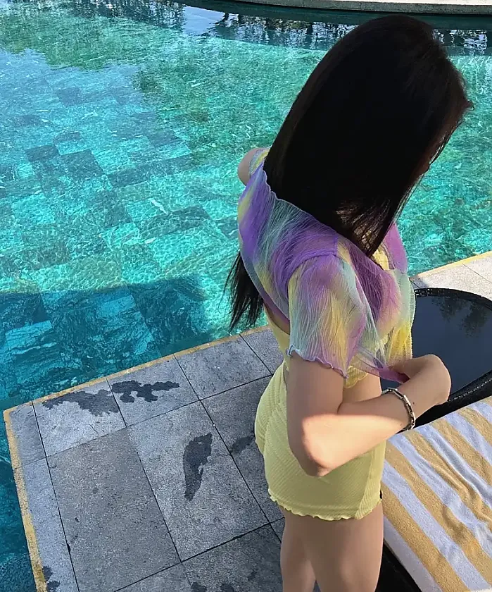 호텔 풀에서 물개로 살다 왔어요  @ssobin.n 인스타