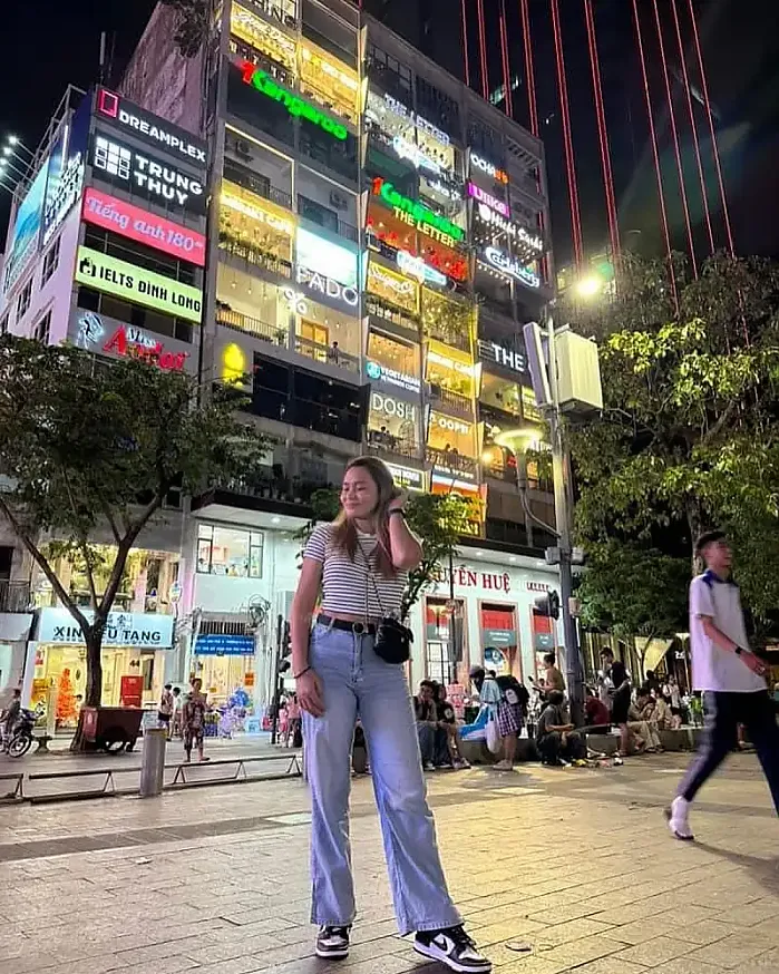 Ho Chi Minh City  @adventureeeeese 인스타