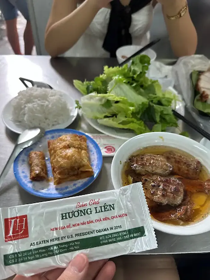 분짜 흐엉리엔 (Bún Chả Hương Liên)