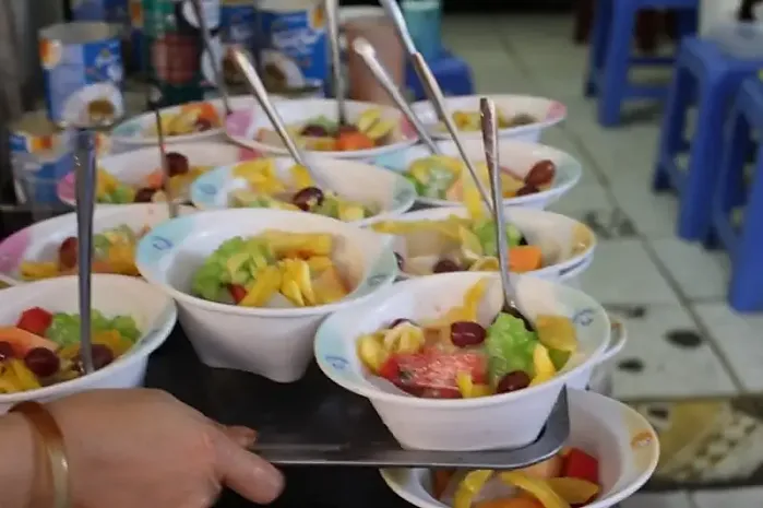 호아베오 (sinh tố hoa béo) 망고가 올라간 빙수가 유명한 디저트 맛집