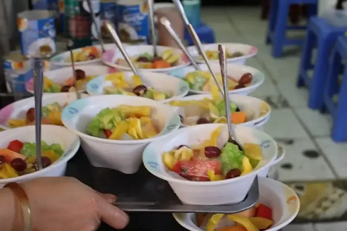 호아베오 (sinh tố hoa béo) 망고가 올라간 빙수가 유명한 디저트 맛집