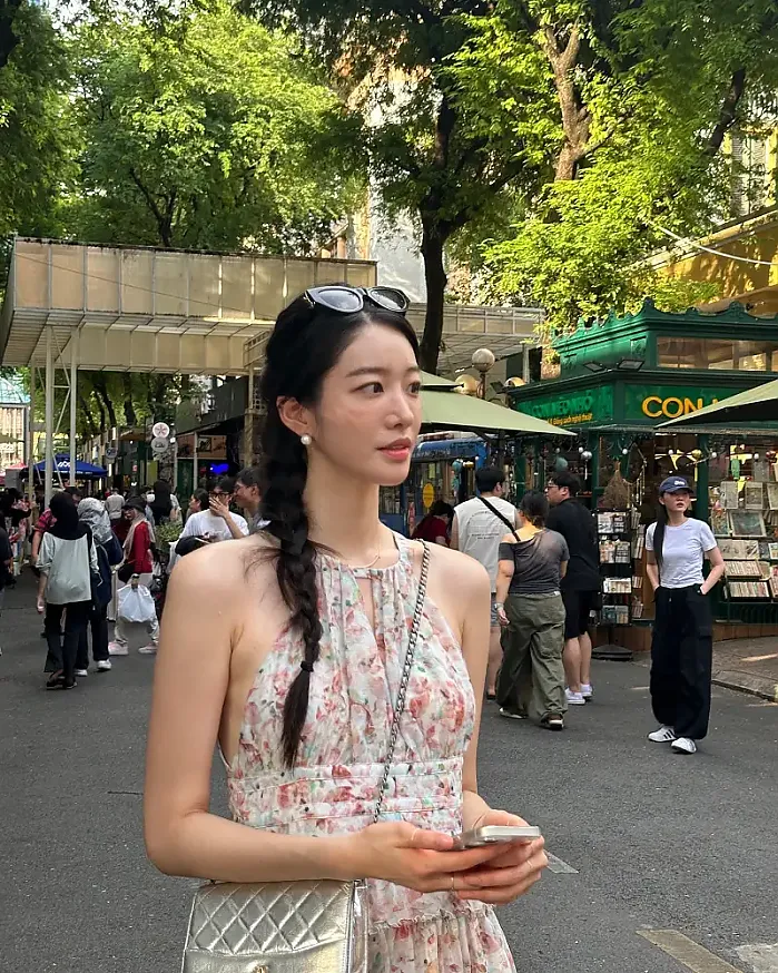 북스트리트 너무 평화롭고 예뻤던  @hyeranland 인스타