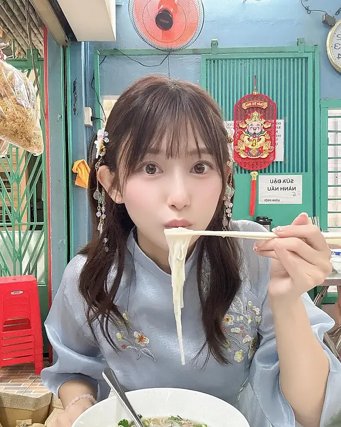 맛있는 베트남 요리 그리고 프랑스 규칙의 감동 사랑스러운 도시 전망  @reicheru219 인스타