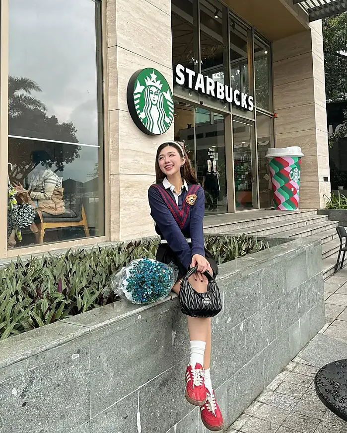 다낭의 날씨가 너무 좋아  @berrybingooo 인스타