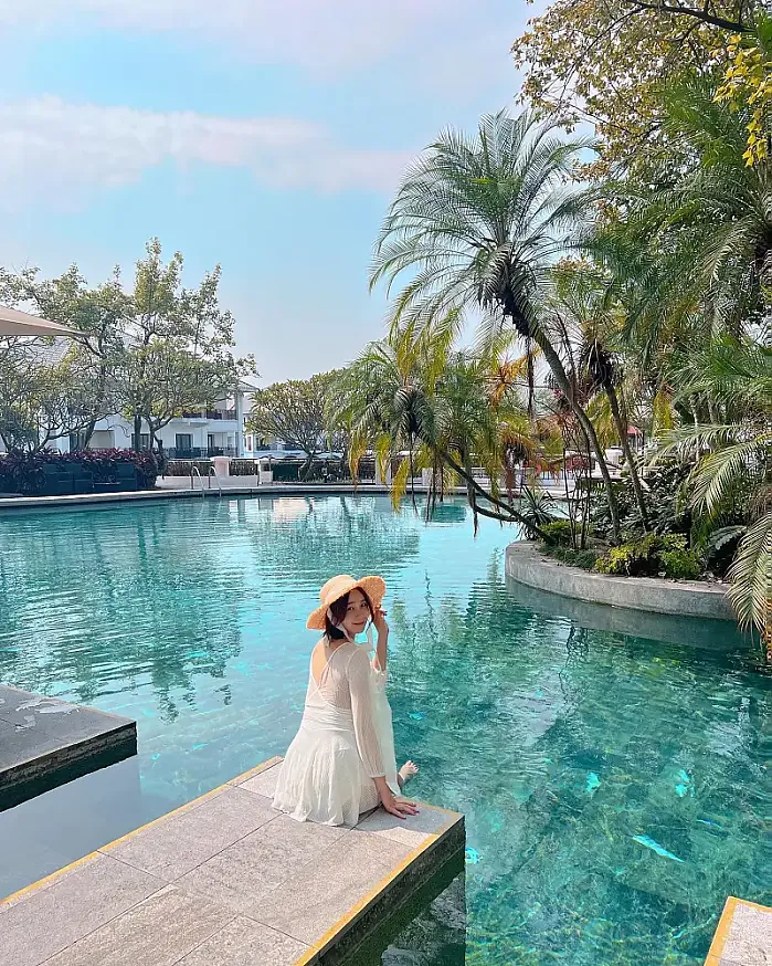 물이 너무 깊어서 무서웠던 인터컨티넨탈 수영장 @im_hr.j 인스타