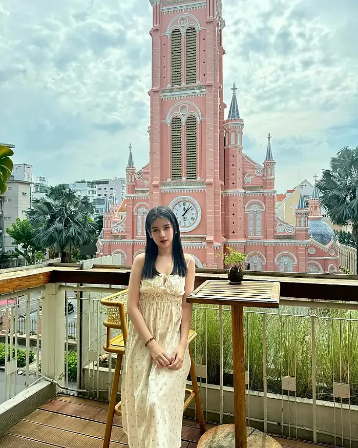 삶의 야망은 매우 작다 @celinesiim 인스타