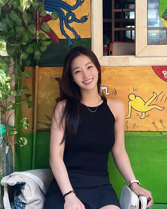 Hanoi 웃는 모습에 반해요 @jinadorable__ 인스타