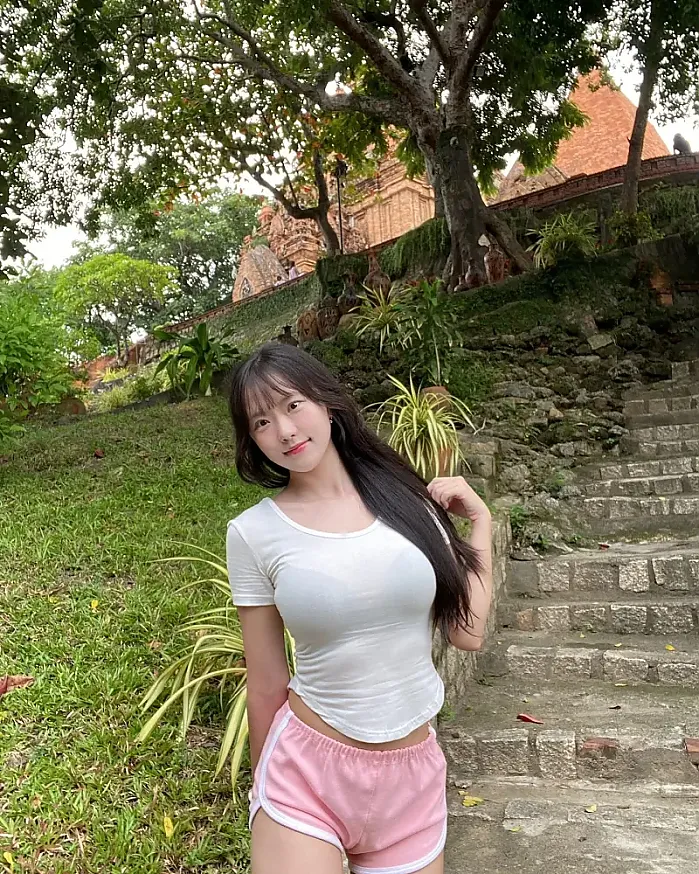 체감온도40도에 사진찍는사람 그게 바로저예요 @eunsutagram 인스타