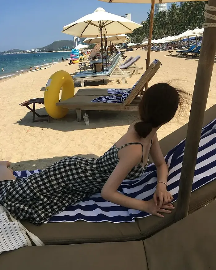 차분한 뒤태 @lyu.gy