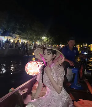 따뜻한 나라 가고 싶어서 풀어보는 호이안 @greedani_